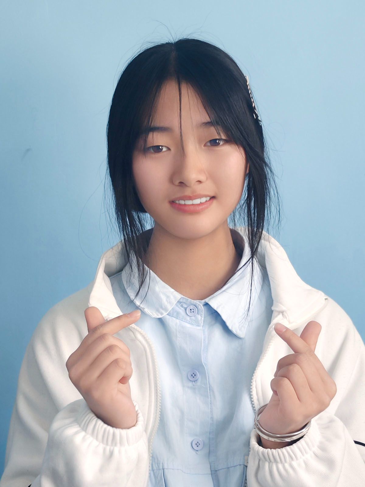 罗苗苗.jpg